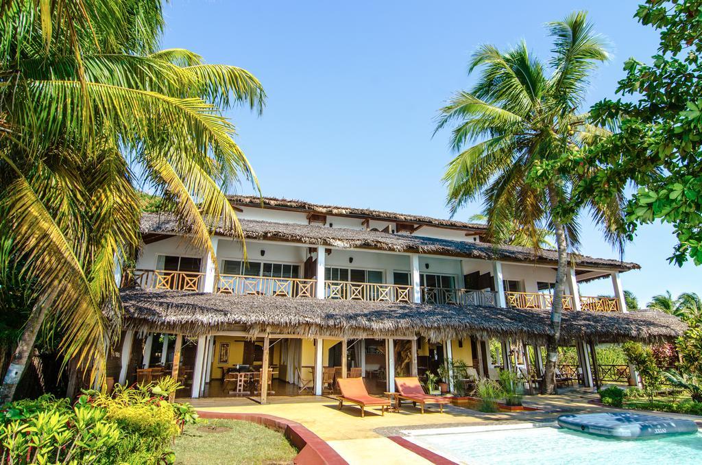 Hotel Arc En Ciel Djamandjary Exterior photo
